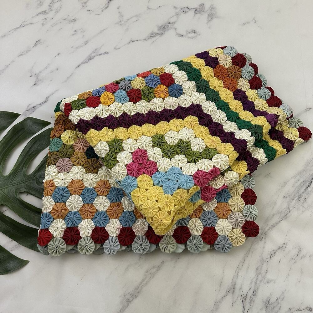Vintage 70s Yo Yo Suffolk Puff Rosette Floral Quilt Coverlet Bed Runner Colorful